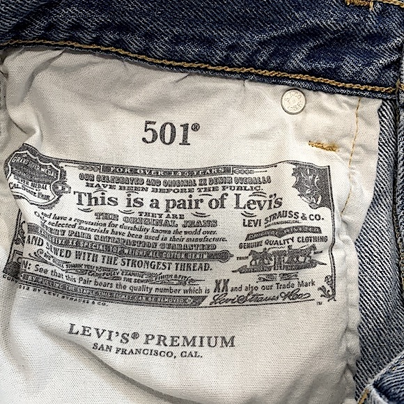 Levi's Premium Denim Jean Shorts Womens Size 25 Button Fly Distressed Frayed Hem - Picture 4 of 15